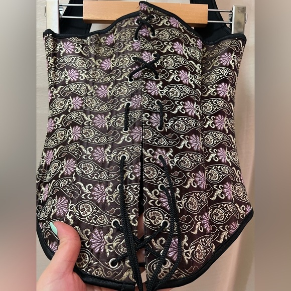 🔴 Vaacodor Corset beautiful detail clasp front and tie in the back size small - Picture 5 of 7